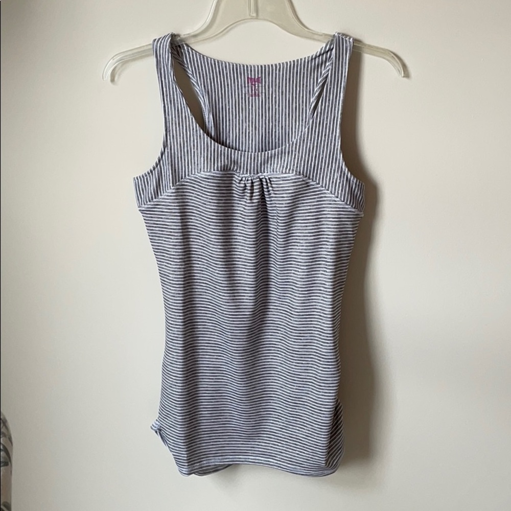 NWT Everlast Yoga Sleeveless Top Size S
